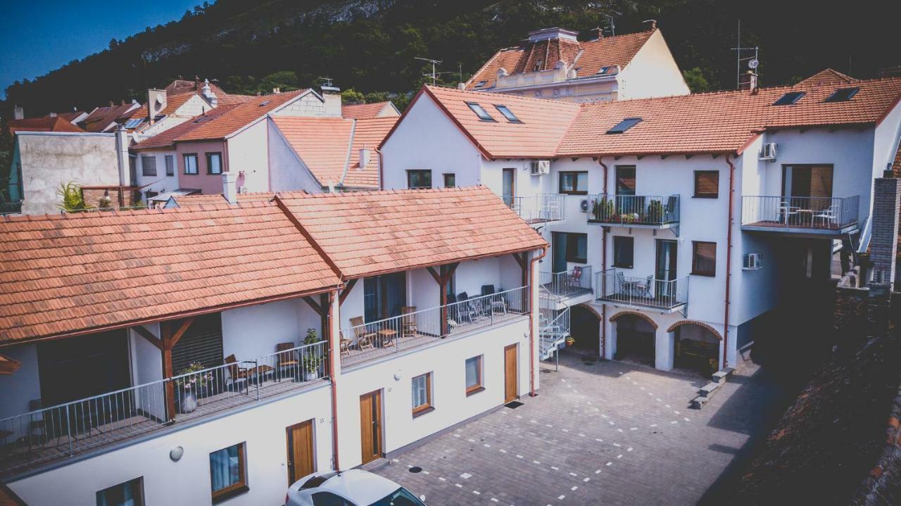 Apartman Rezidence Мікулов Екстер'єр фото